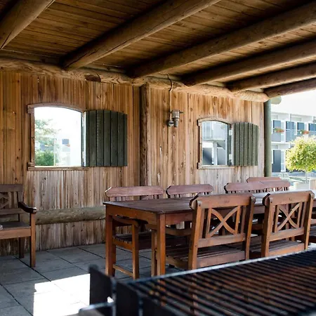 4 Person On In Appartement Glesborg